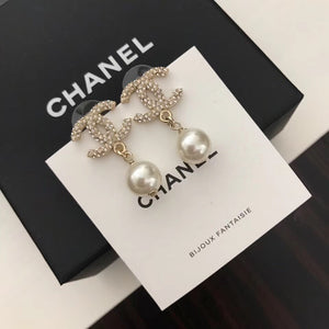 Chanel最新吊珠耳釘