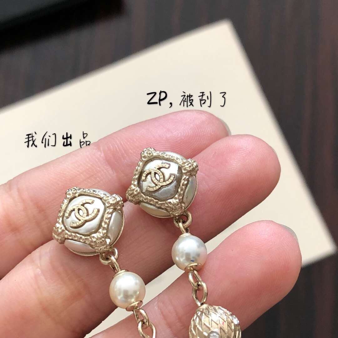 Chanel珍珠耳釘